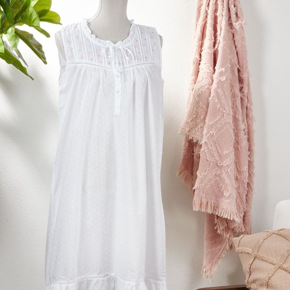 Taleen Ladies White Cotton Nightgown with Pink Embroidered Hearts, sweet cool